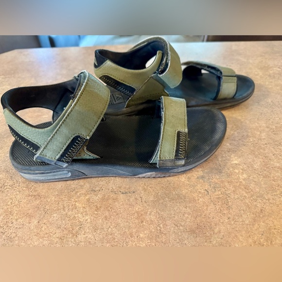 Reef Men's Fanning Baja Sandals with bottle opener soles - Olive/Gum,Size 8 - Picture 3 of 8